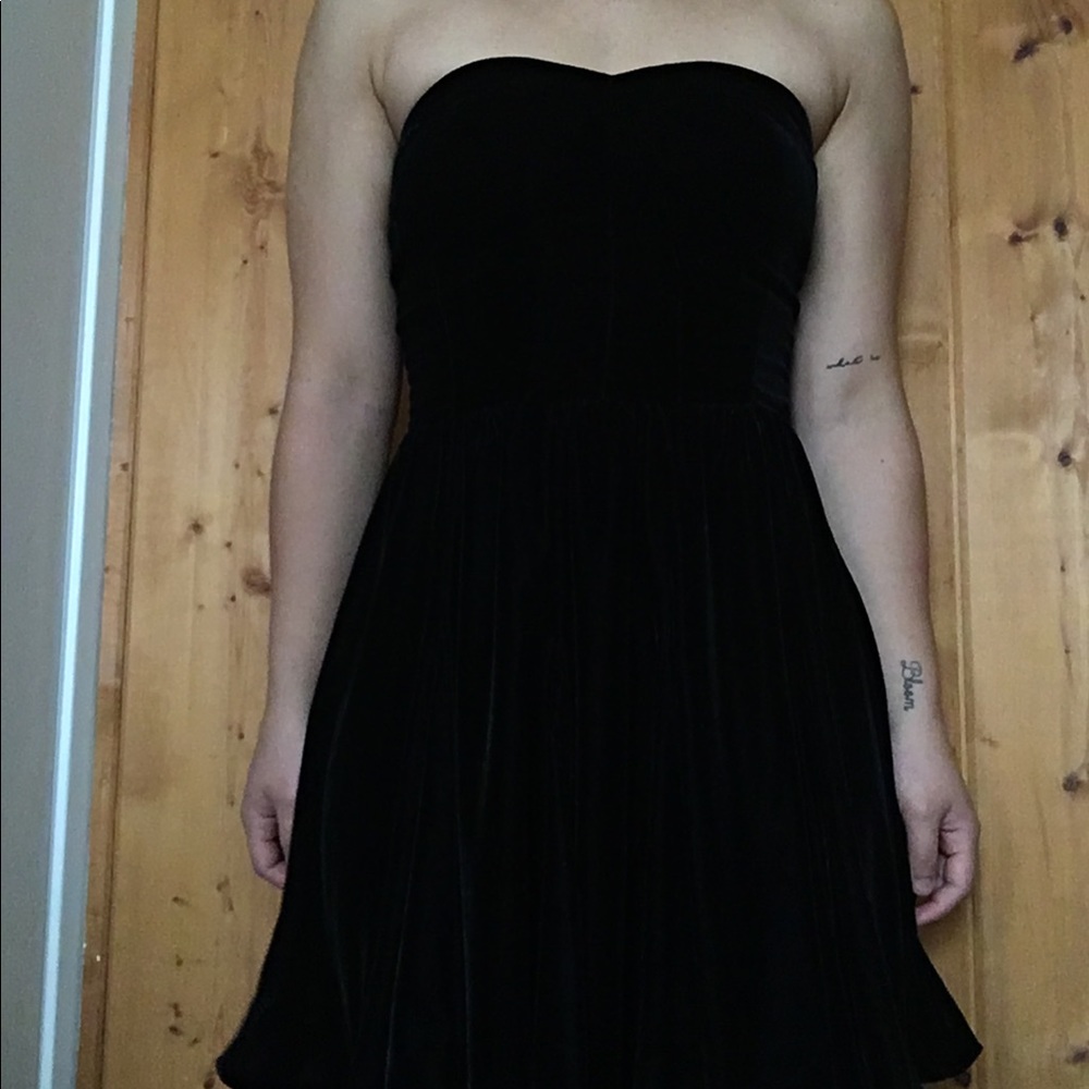black velvet zara strapless dress